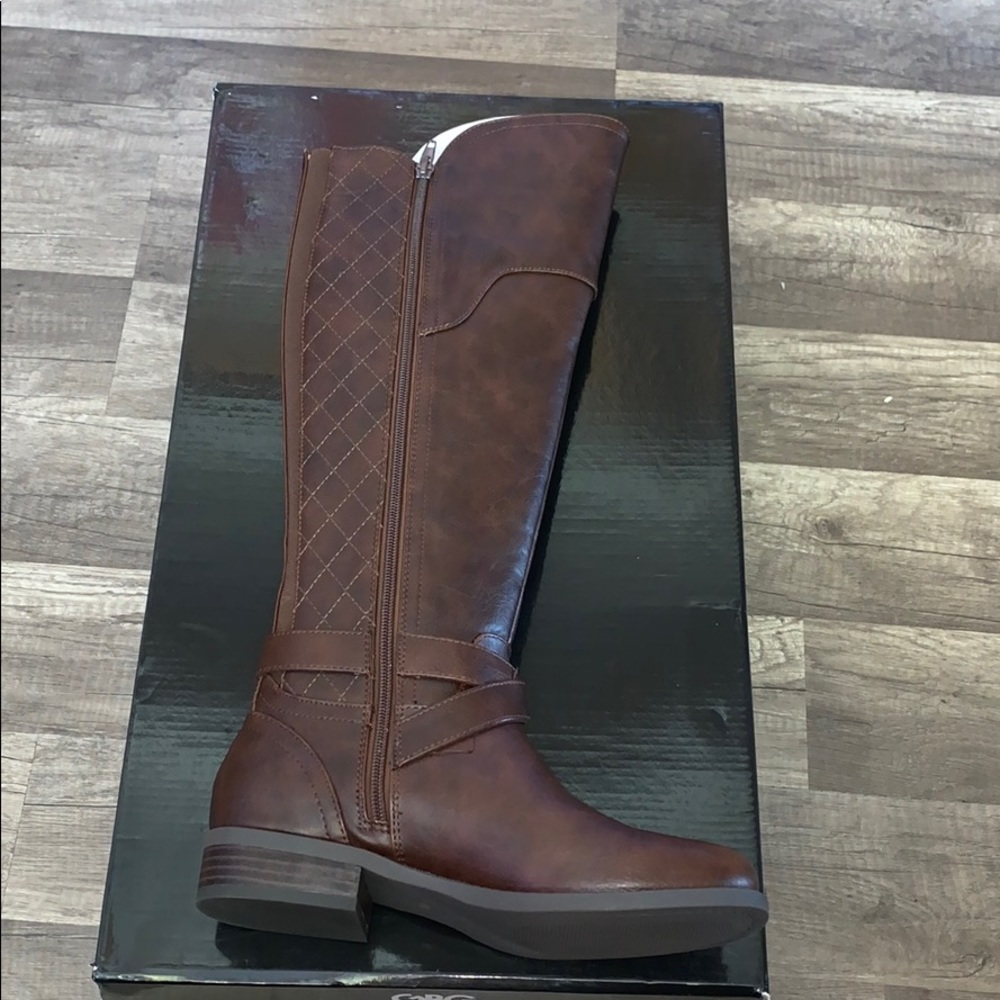 G by Guess haydin Leather Round Toe Knee High